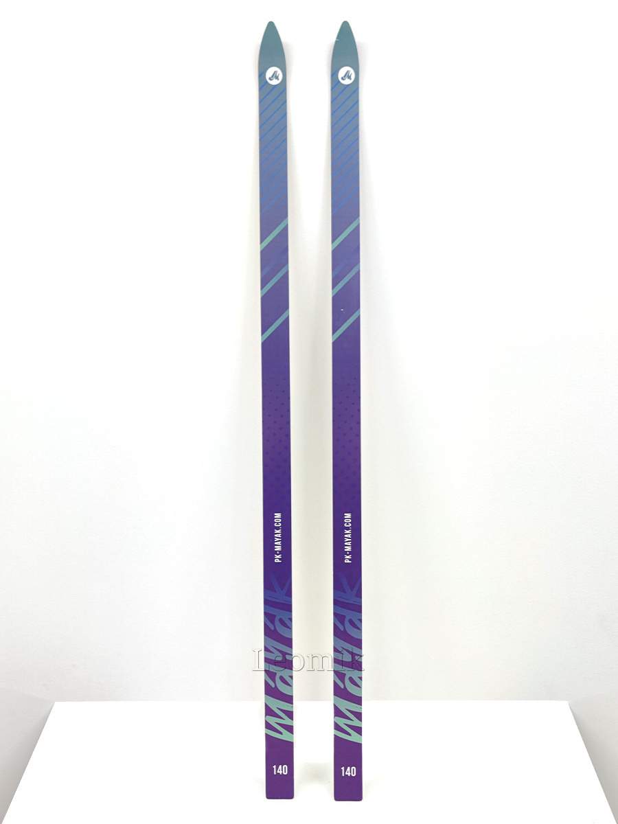 Беговые подростковые деревянные лыжи Маяк 140 см, фиолетовый-голубой