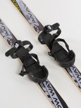 Детский лыжный комплект Маяк из дерева с креплением с резиновой пяткой и палками, 130 см, серые - Фото 7