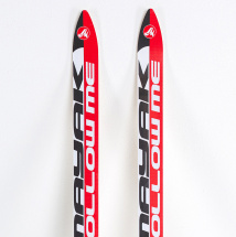 Беговые подростковые деревянные лыжи Маяк 160 см с креплением NN75, красно-бело-черные