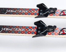 Беговые подростковые лыжи Маяк из дерево-пластика 140 см с креплением NN75, красно-белые